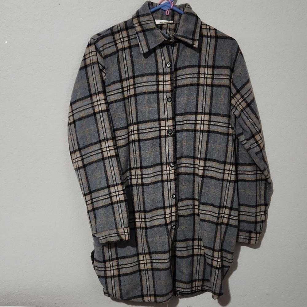 Adora Shirt Womens Size S Oversized Plaid Flannel
